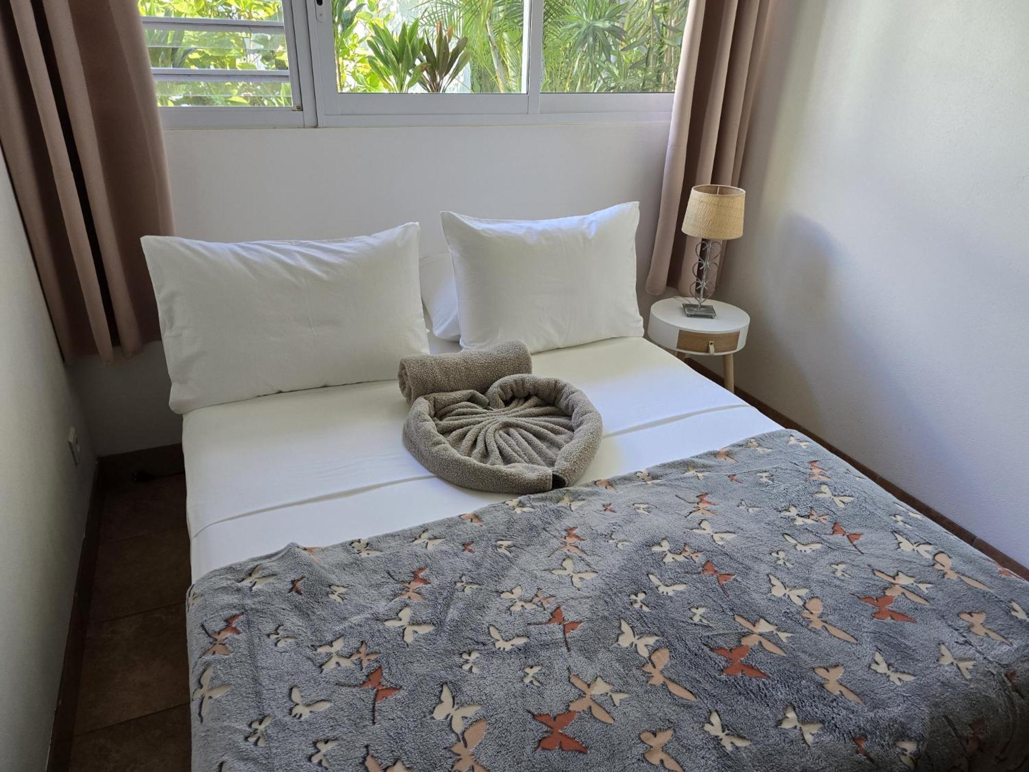 Fare Le Flamboyant Villa Moorea Bagian luar foto